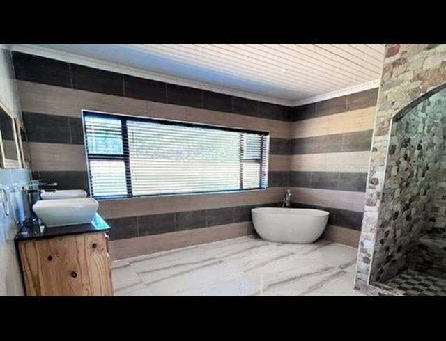 3 BEDROOM HOUSE FOR SALE IN ROYALSTON RESIDENTIAL ESTATE & WILDLIFE RESERVE